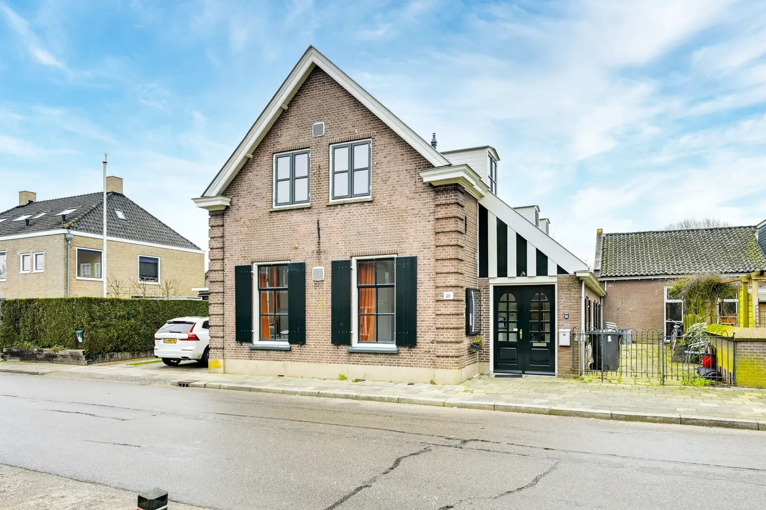 Aankoop en verbouwing — Dorpsstraat, Cothen